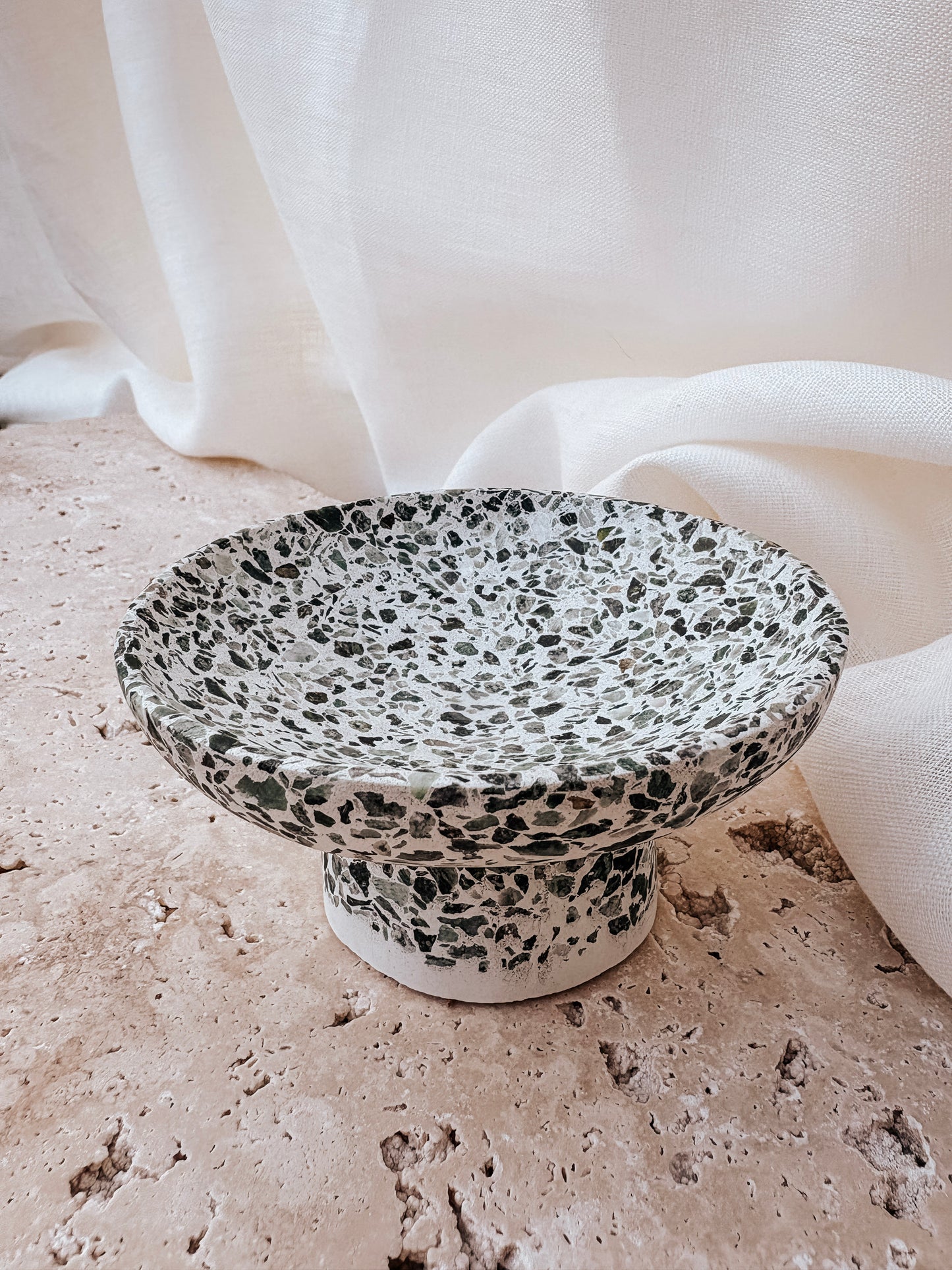 Pedestal bowl - elba collection