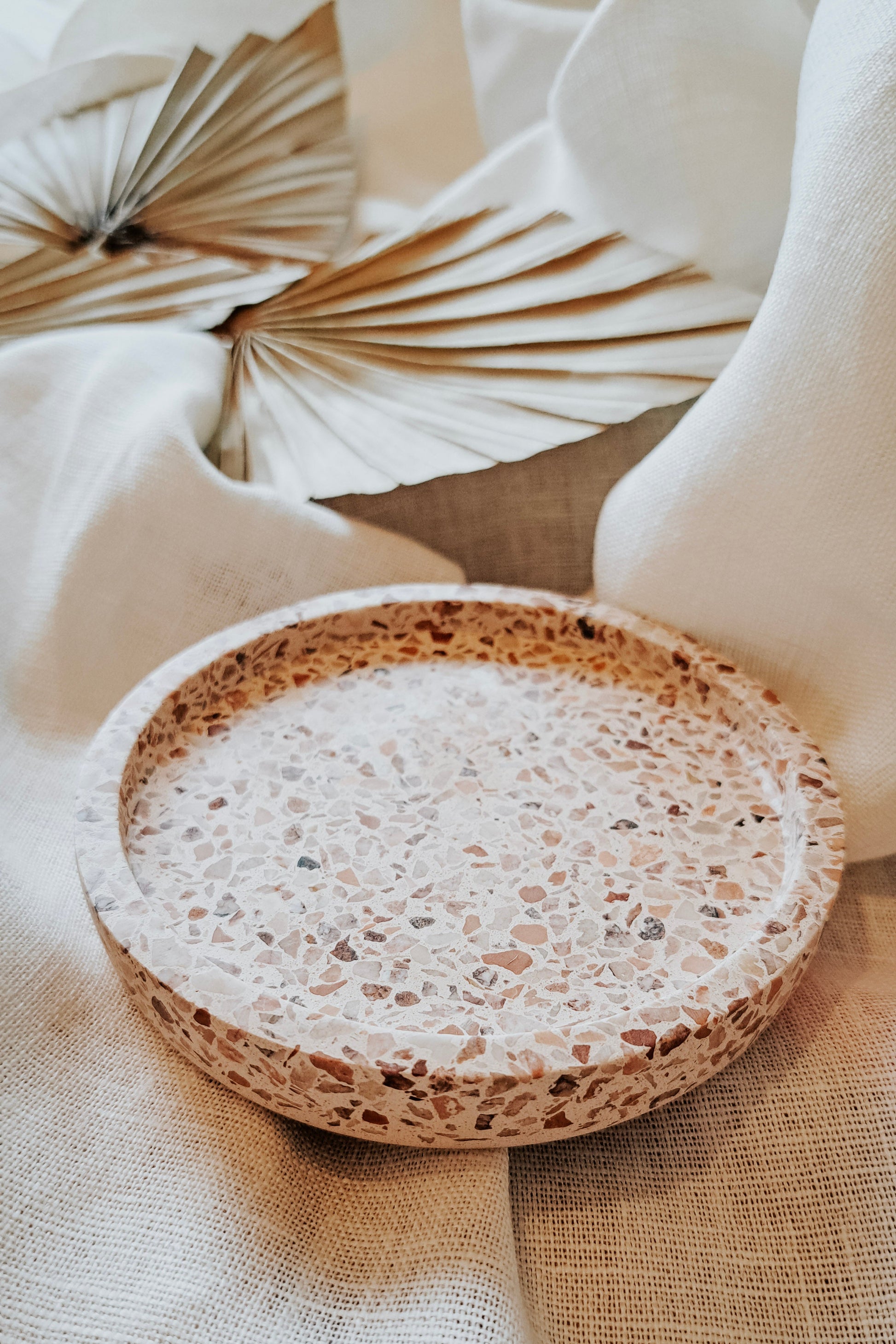 Round Tray - Roma collection