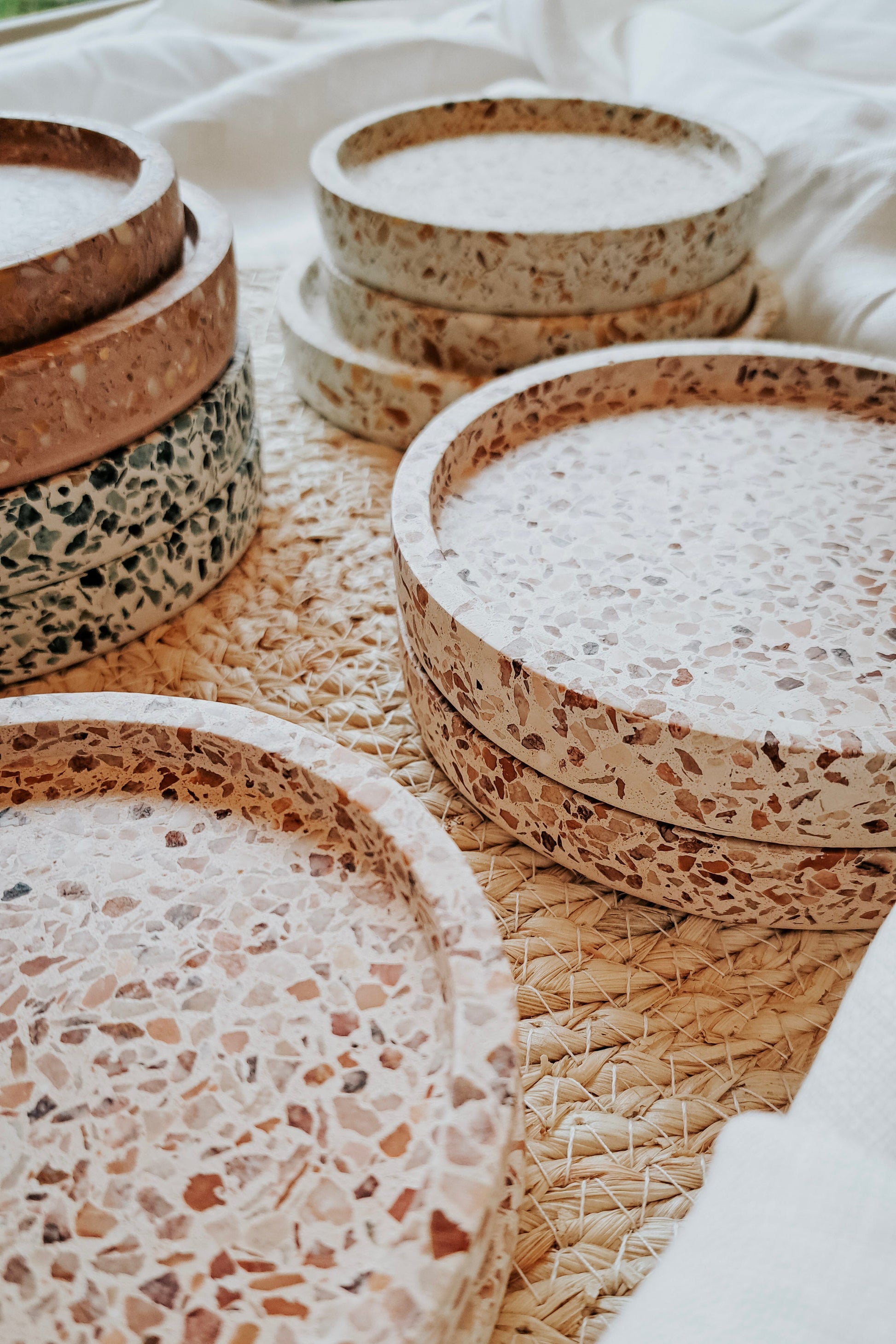 Round Tray - Roma collection