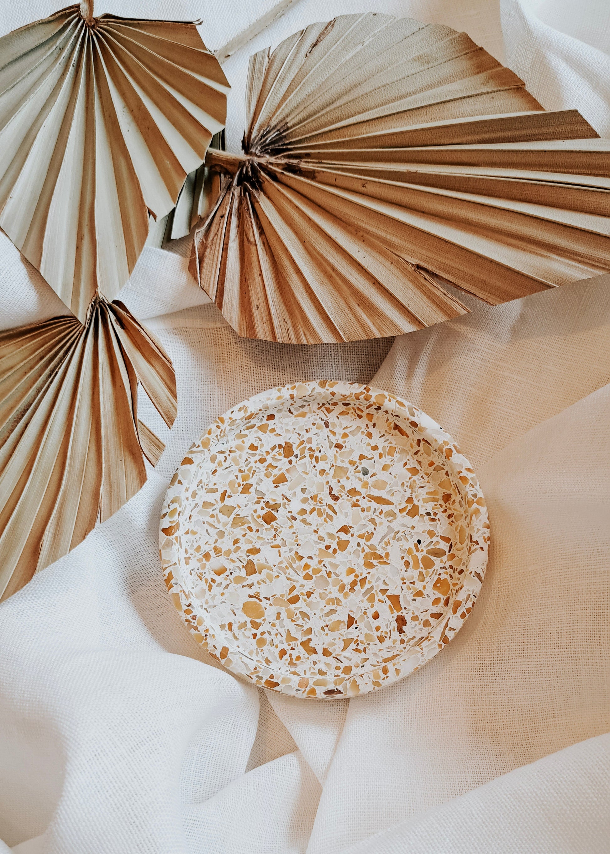 Round Tray - siena collection