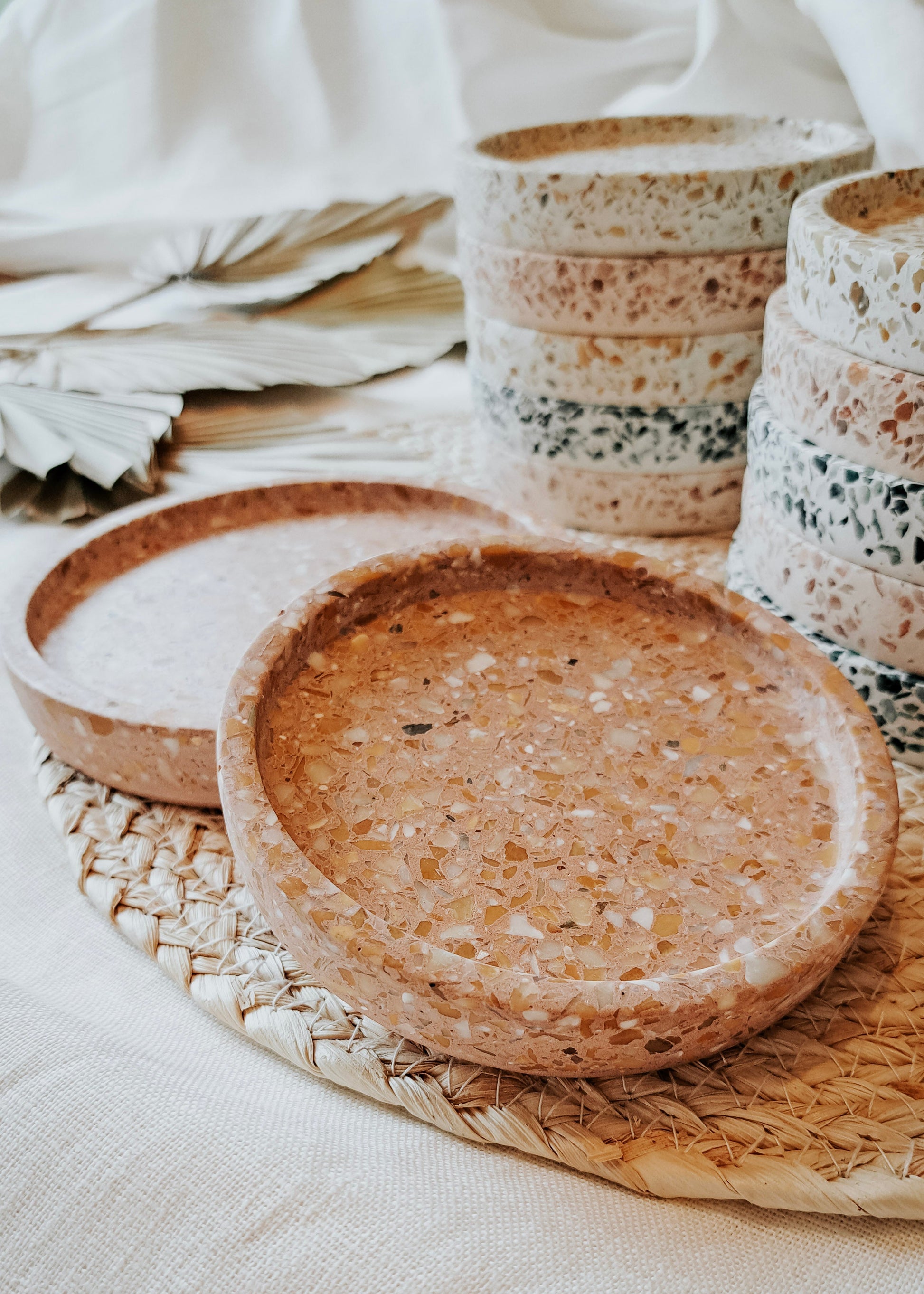 Round tray - Verona collection