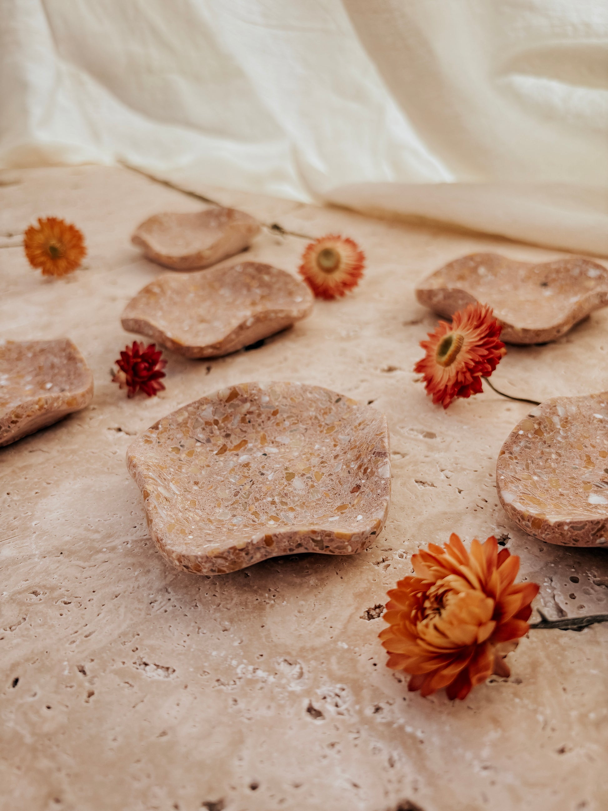 Small Organic Dish - Verona collection